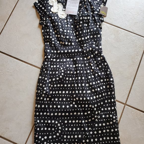 Taylor Dress Size 2 - Picture 1 of 6